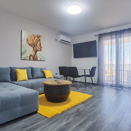 Apartment Pek Цриквеница Экстерьер фото