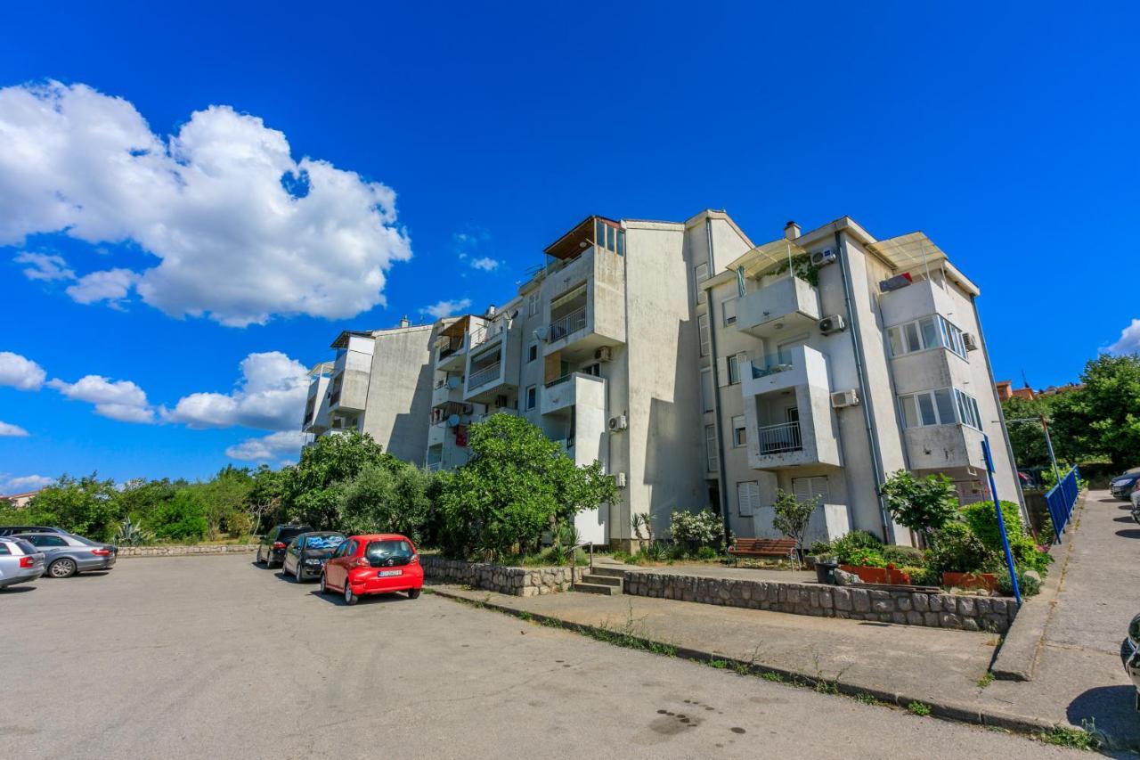 Apartment Pek Цриквеница Экстерьер фото